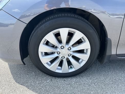 Used 2014 Honda Accord EX image 8