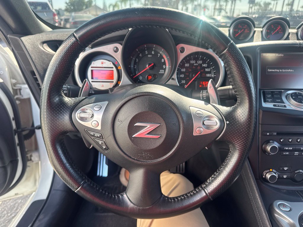 Used 2011 Nissan 370Z Touring RWD image 13