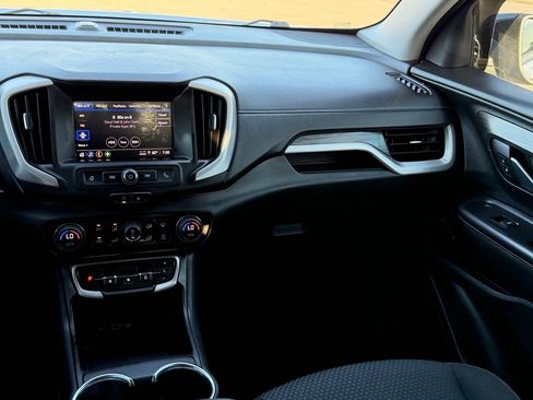 Used 2022 GMC Terrain SLE w/ Driver Convenience Package FWD image 13