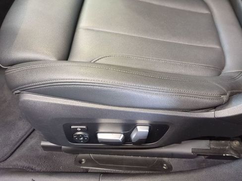 Used 2020 BMW 330i xDrive Sedan w/ Convenience Package image 15