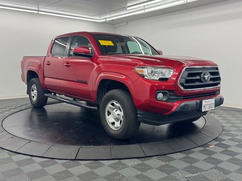 Used 2021 Toyota Tacoma SR5 RWD image 3