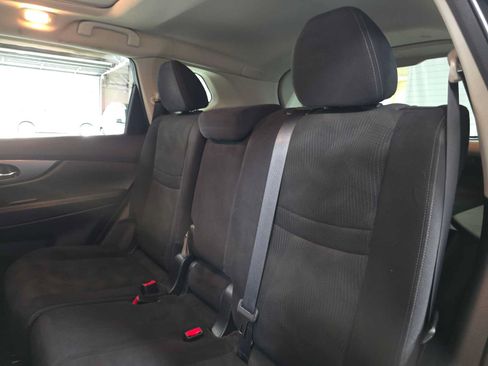 Used 2014 Nissan Rogue SV w/ SV Premium Package AWD/4WD image 17