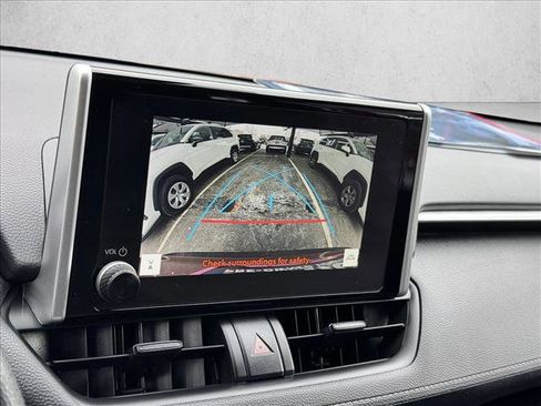 Used 2025 Toyota RAV4 XLE image 14