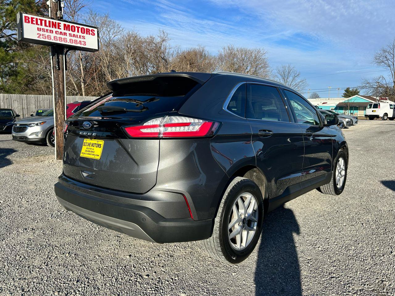 Used 2022 Ford Edge SEL w/ Convenience Package AWD/4WD image 2