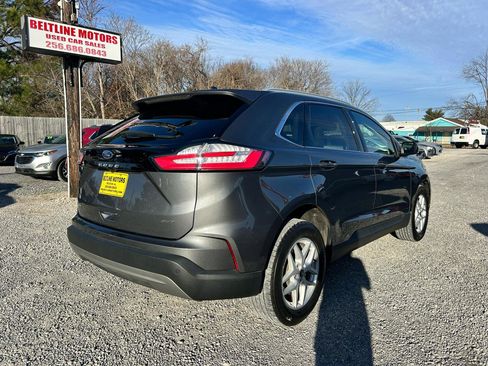 Used 2022 Ford Edge SEL w/ Convenience Package image 2