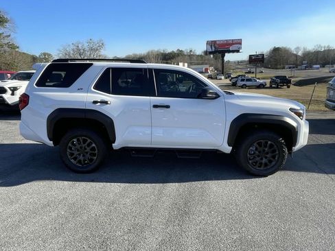 New 2025 Toyota 4Runner SR5 image 2