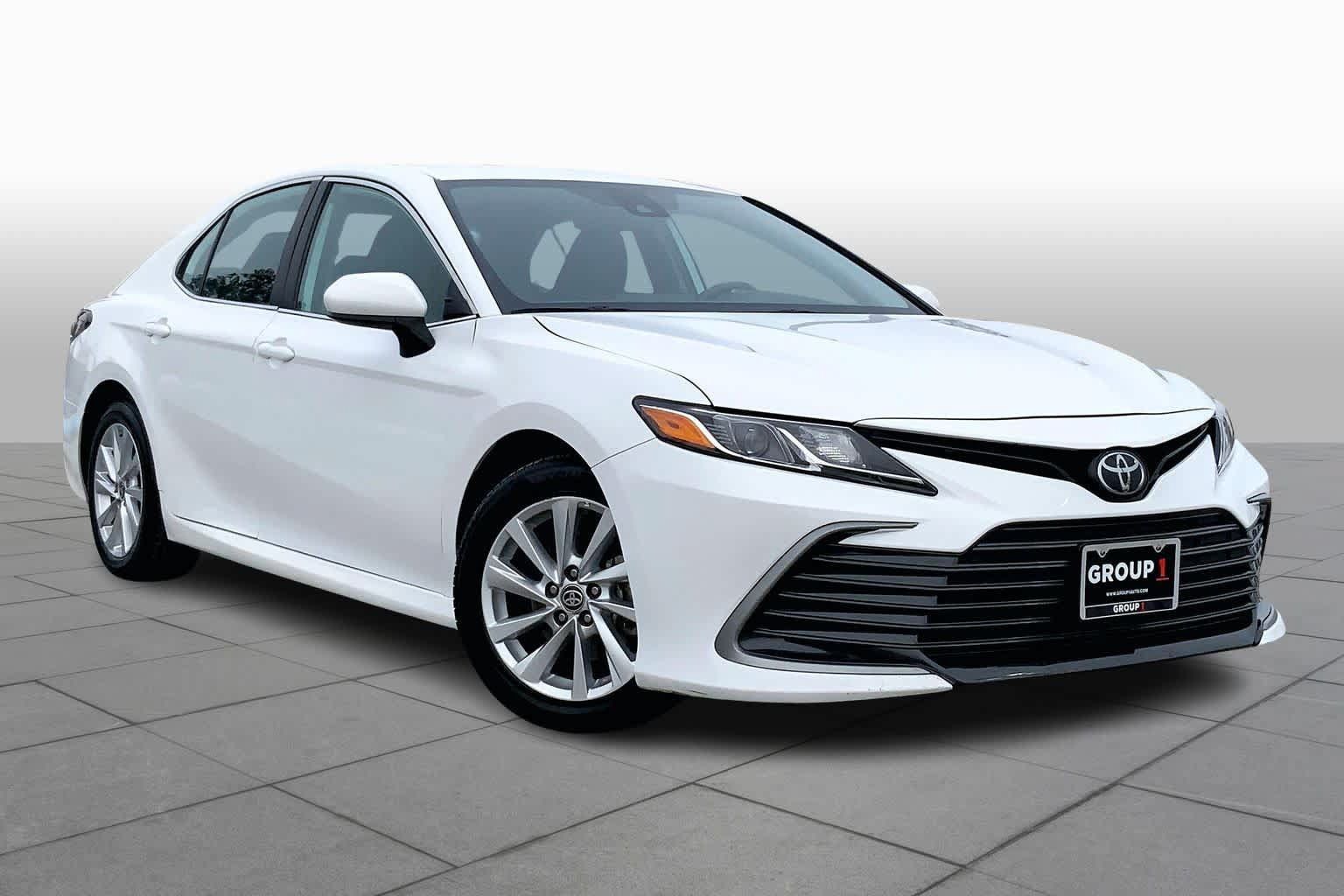 Used 2024 Toyota Camry LE FWD image 3