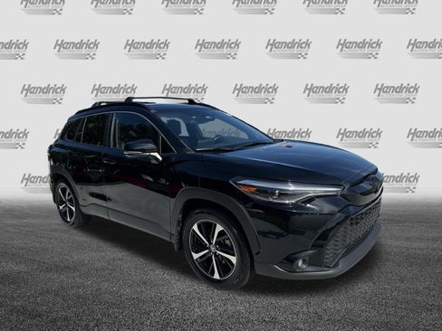 Used 2024 Toyota Corolla Cross AWD Hybrid w/ Convenience Package image 2