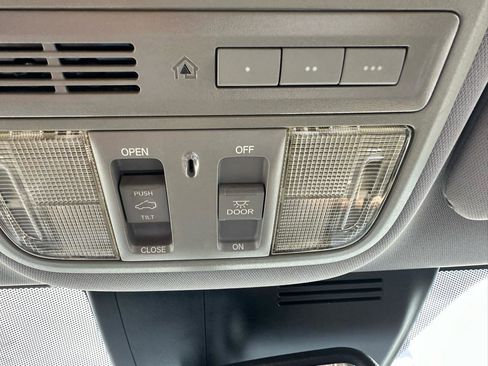 Used 2019 Honda CR-V EX-L image 17