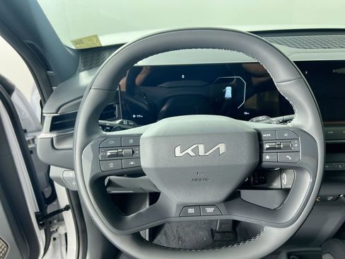 New 2026 Kia EV9 Land w/ Nightfall Edition Package AWD/4WD image 15
