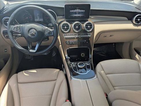 Used 2019 Mercedes-Benz GLC 300 image 17