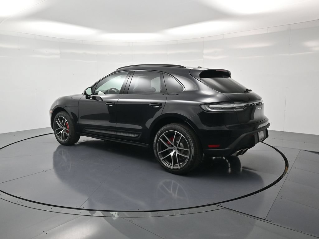 Certified 2026 Porsche Macan S AWD/4WD image 3