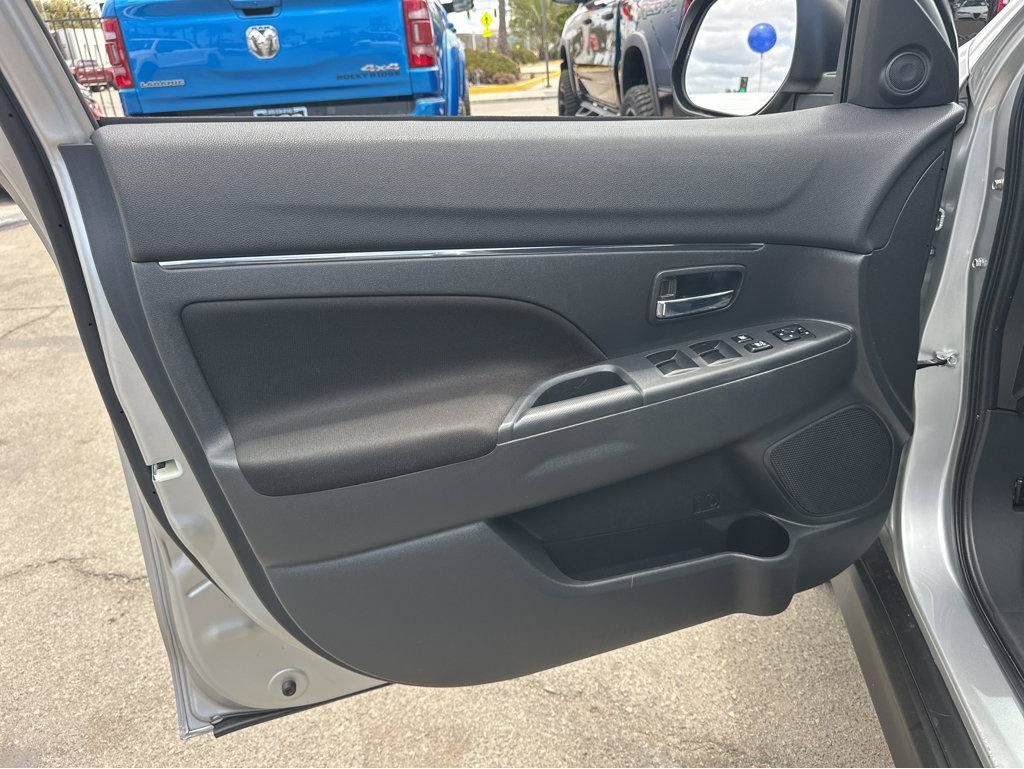 Used 2022 Mitsubishi Outlander Sport ES AWD/4WD image 15