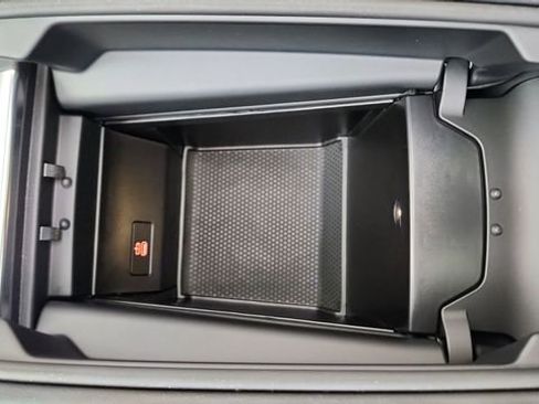 Used 2026 BMW X7 xDrive40i w/ M Sport Package image 56