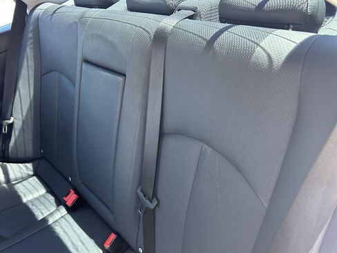 Used 2005 Mercedes-Benz E 500 Sedan image 22
