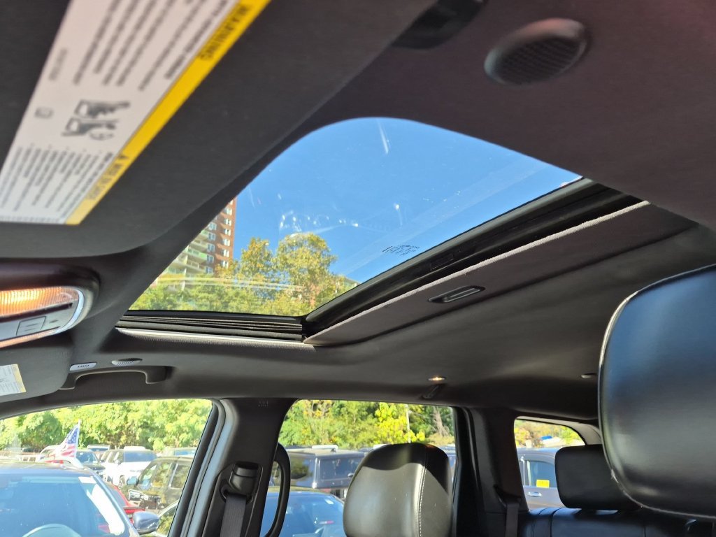 Used 2020 Jeep Grand Cherokee Altitude AWD/4WD image 18