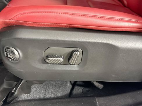 Used 2024 Jeep Wrangler Unlimited Rubicon 392 AWD/4WD image 31