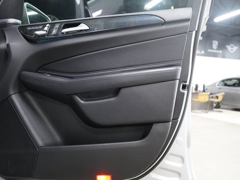 Used 2019 Mercedes-Benz GLS 450 4MATIC image 23