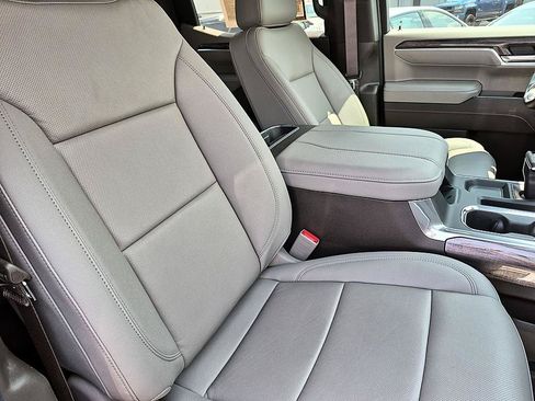 Certified 2026 Chevrolet Silverado 1500 LTZ w/ LTZ Convenience Package II AWD/4WD image 29