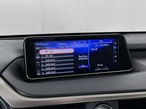 Used 2017 Lexus RX 450h AWD image 21