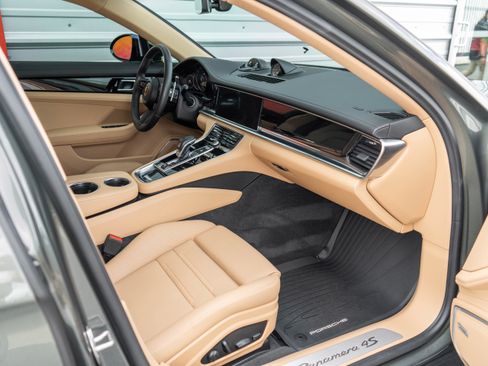 Used 2022 Porsche Panamera 4S AWD/4WD image 10
