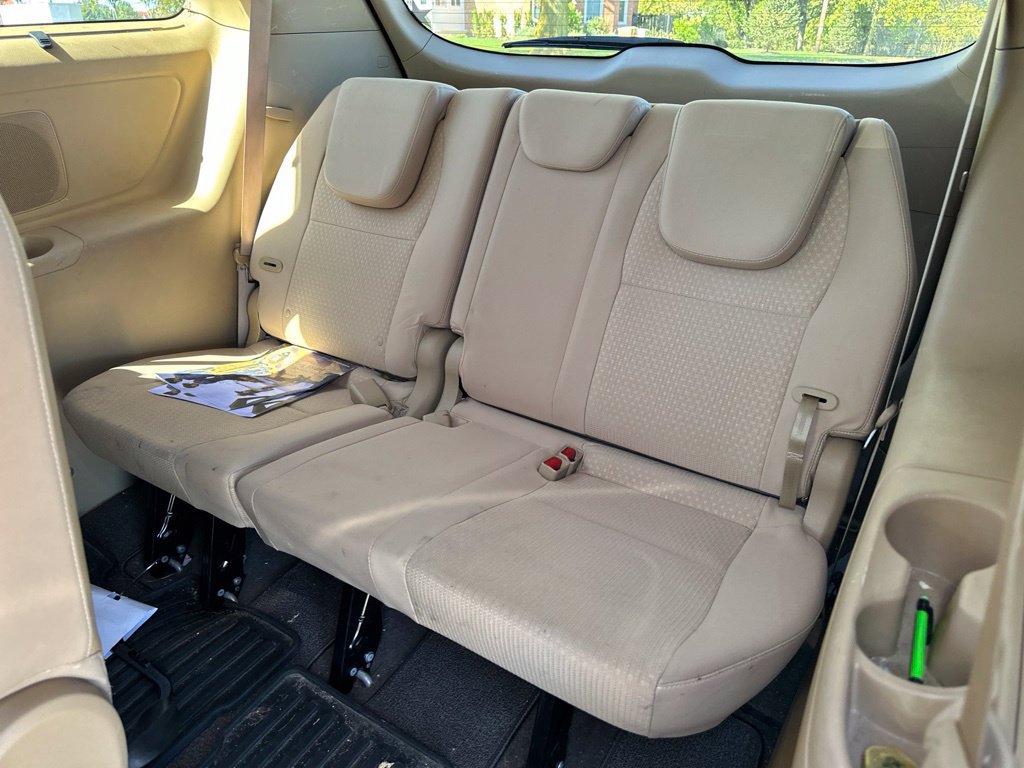 Used 2016 Kia Sedona LX w/ LX Convenience Package FWD image 13