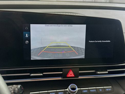 Used 2025 Hyundai Elantra SEL FWD image 23