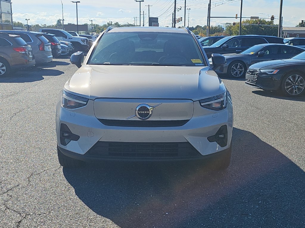 Used 2023 Volvo XC40 Recharge Ultimate AWD/4WD image 17