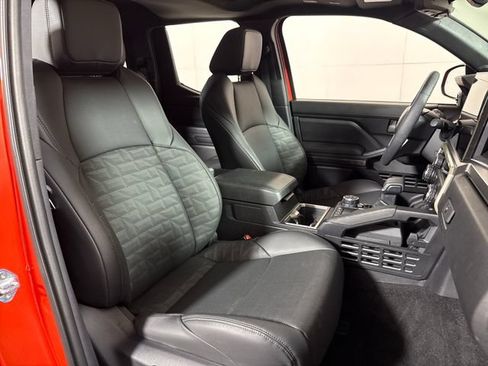 Used 2024 Toyota Tacoma TRD Off-Road w/ TRD Off Road Premium Package AWD/4WD image 14