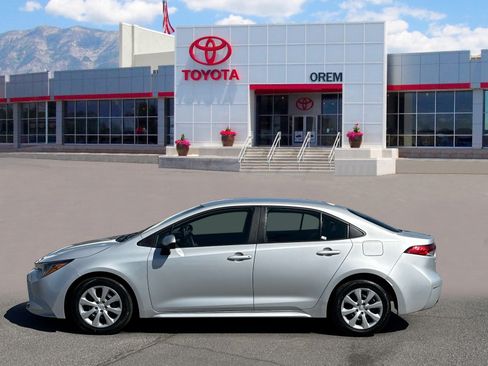 Used 2024 Toyota Corolla LE FWD image 6