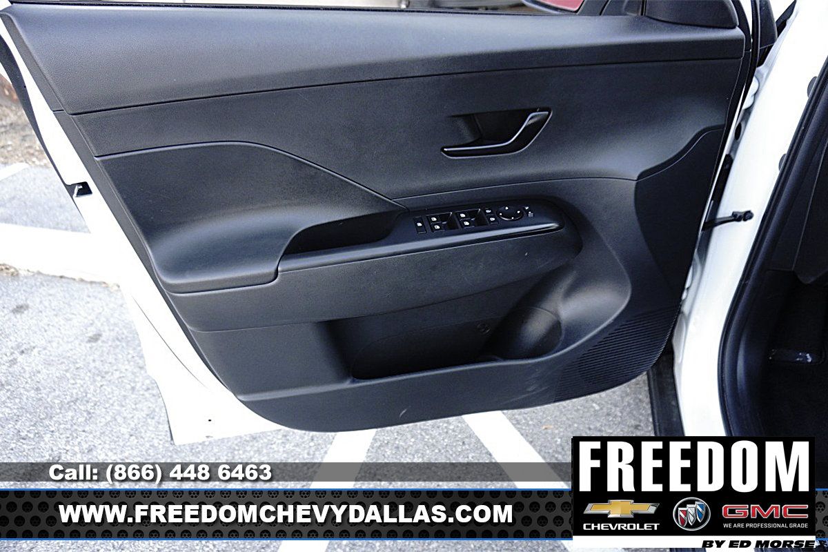 Used 2026 Hyundai Kona SEL Sport FWD image 34