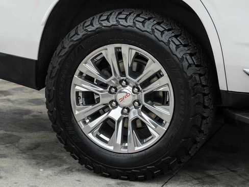 Used 2021 GMC Yukon Denali w/ Advanced Technology Package AWD/4WD image 61