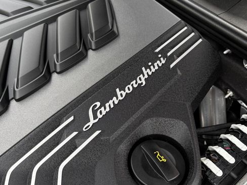 Used 2020 Lamborghini Urus AWD/4WD image 66