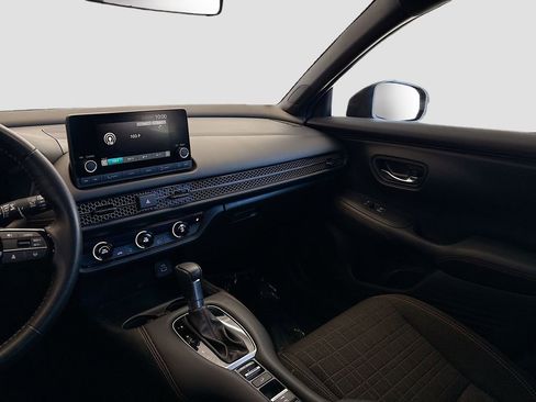 Used 2025 Honda HR-V Sport image 22