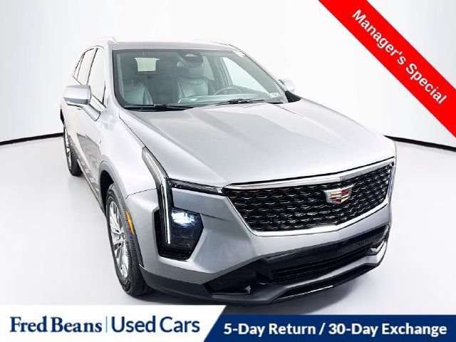 Used 2025 Cadillac XT4 Premium Luxury AWD/4WD image 1