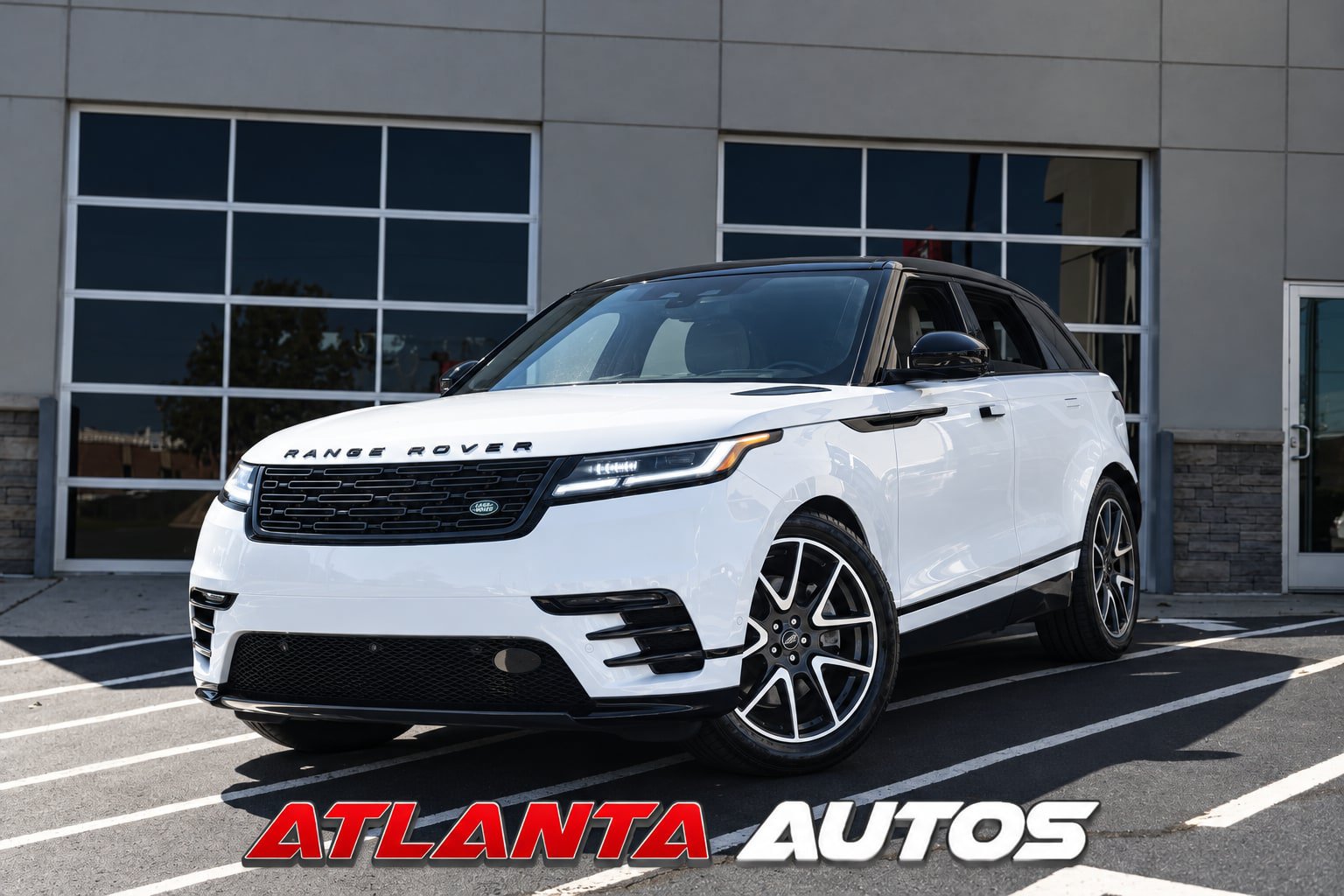 Used 2026 Land Rover Range Rover Velar Dynamic SE AWD/4WD image 1