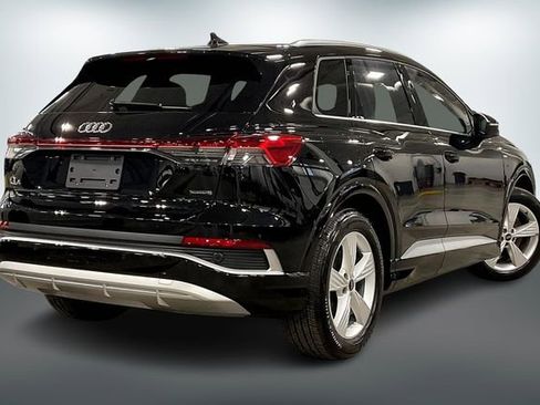 Used 2025 Audi Q4 e-tron Premium Plus w/ Premium Plus image 13