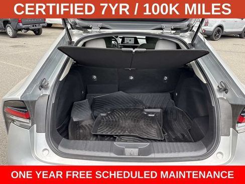 Used 2024 Toyota Prius LE FWD image 12