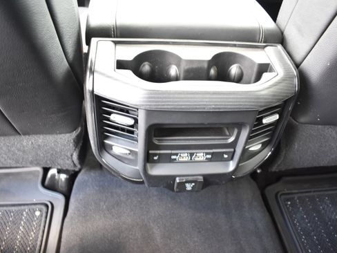 Used 2024 RAM 2500 Limited AWD/4WD image 27