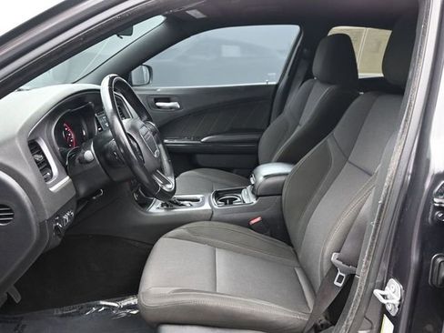 Used 2020 Dodge Charger SXT w/ Blacktop Package RWD image 11