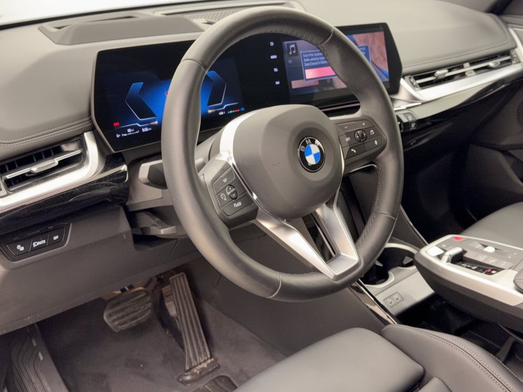 Used 2026 BMW X1 xDrive28i AWD/4WD image 4