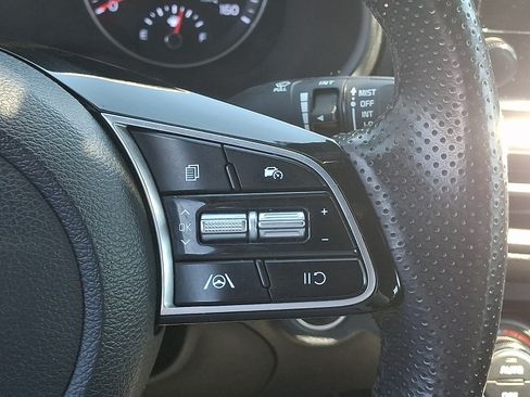 Certified 2023 Kia Forte GT-Line FWD image 22