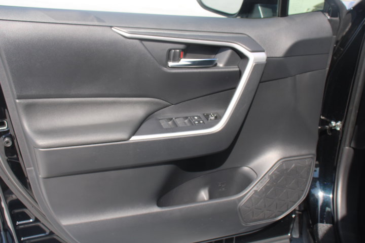 Certified 2025 Toyota RAV4 SE w/ Weather & Moonroof Package AWD/4WD image 10