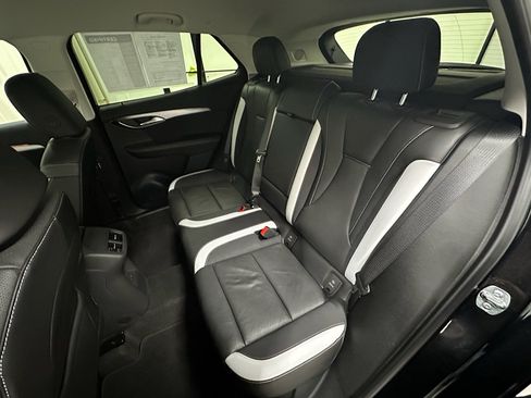 Certified 2025 Buick Envision Sport Touring image 22