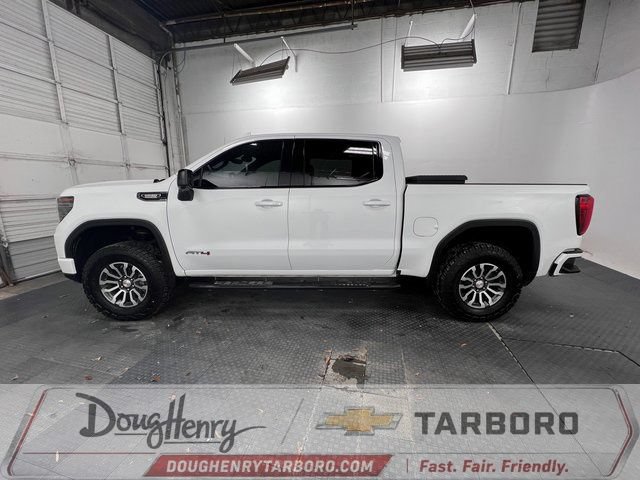 Used 2023 GMC Sierra 1500 AT4 w/ Technology Package AWD/4WD image 4