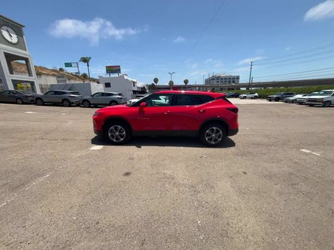 Used 2025 Chevrolet Blazer LT FWD image 13