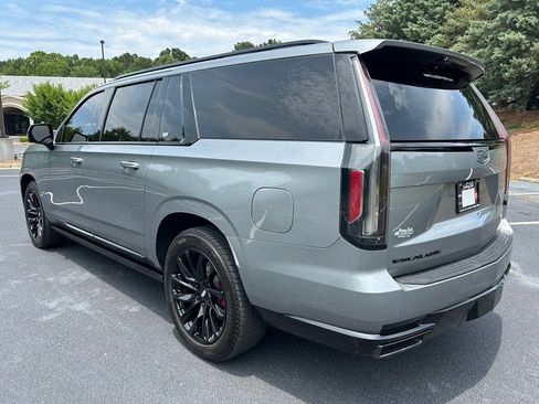 Used 2023 Cadillac Escalade ESV Sport Platinum w/ LPO, ONYX Package AWD/4WD image 21