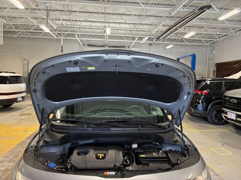 Used 2025 Kia Soul LX w/ LX Technology Package image 30