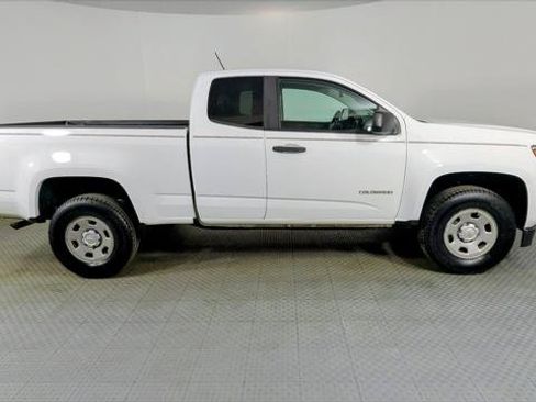 Used 2018 Chevrolet Colorado W/T w/ WT Convenience Package RWD image 8