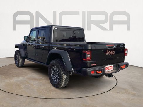 Used 2024 Jeep Gladiator Mojave w/ Technology Group image 12